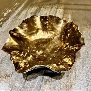 Closet Closing, Last Chance, No offers